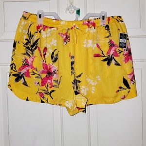 West Loop Floral Shorts